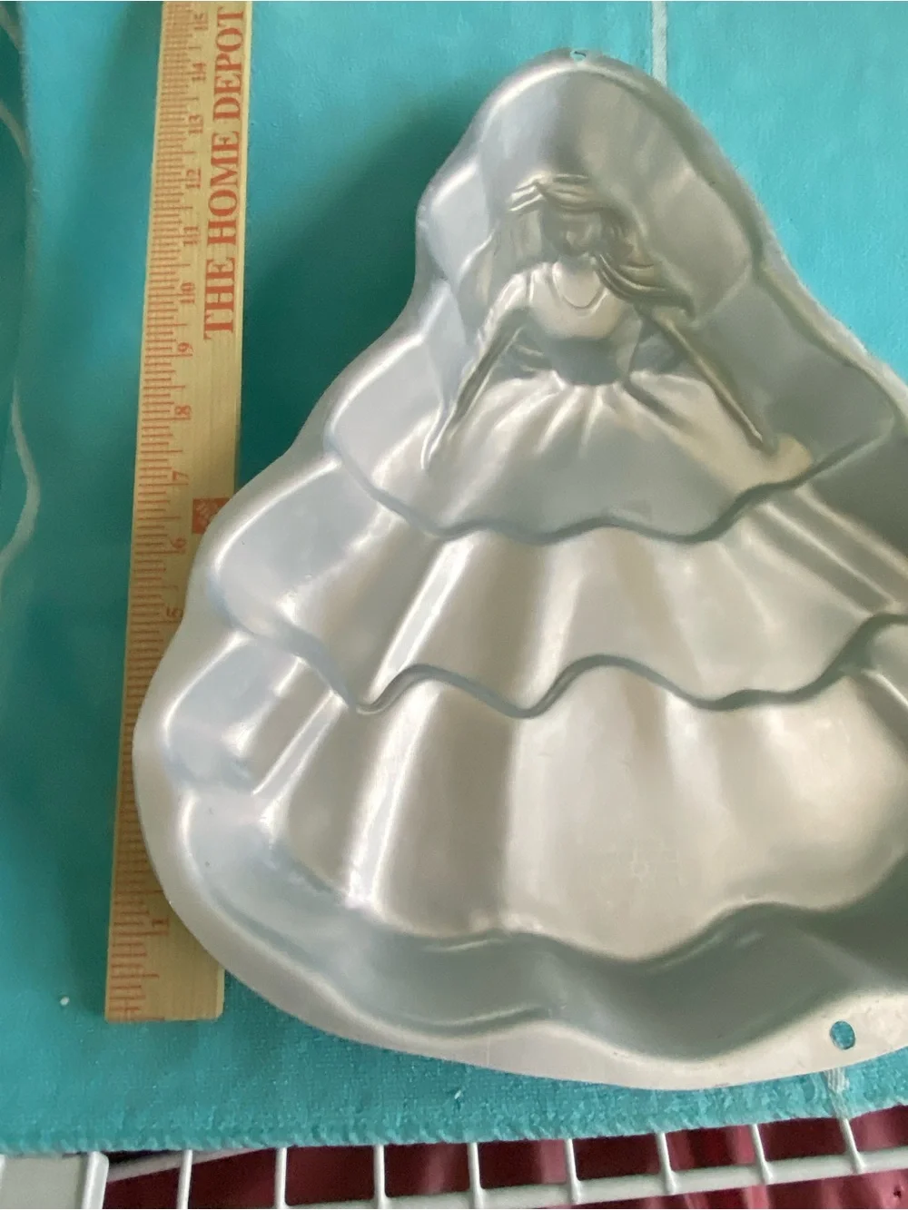 1995 Wilton Barbie Cake Pan
